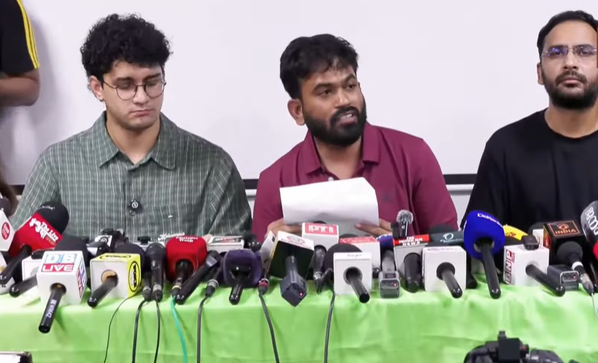 कॉकरोच जनता पार्टी का चुनाव आयोग को 48 घंटे का अल्टीमेटम: CEC ज्ञानेश कुमार इस्तीफा दें, नहीं तो देशव्यापी आंदोलन और 'जंतर-मंतर 2.0' की चेतावनी