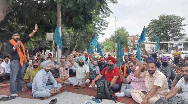 कर्मचारियों के आंदोलन की अगली रणनीति 24 अक्टूबर को होगी तय: लुधियाना में बुलाई गई संयुक्त बैठक, पुरानी पेंशन और बकाया DA मुख्य मांगें